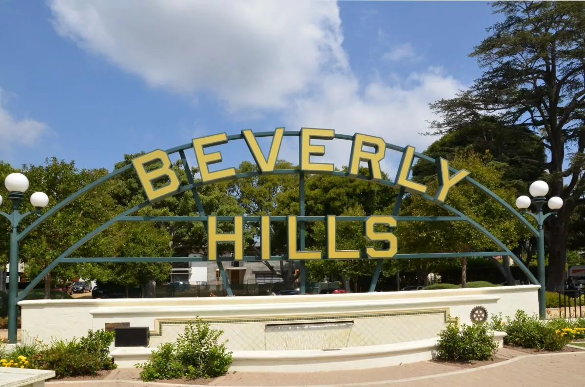 Berverly Hills Sign am Brunnen