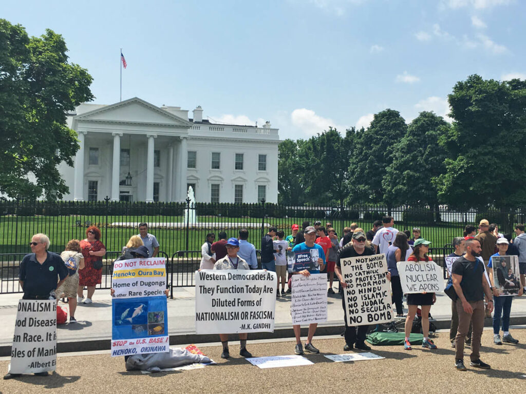Demonstranten vor dem Weißen Haus in Washington