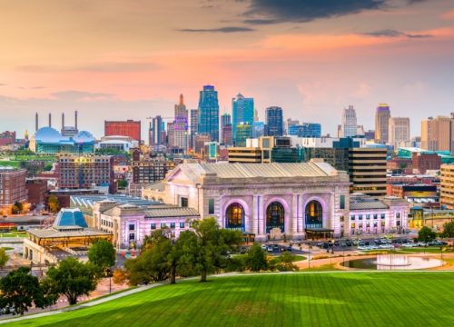 Kansas City Sehenswürdigkeiten: Jazz, BBQ und 200 Brunnen
