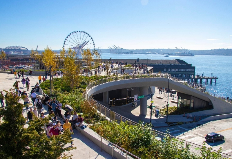 Seattle Waterfront Overlook Two Worlds. One Journey. Washington & Seattle Rundreise